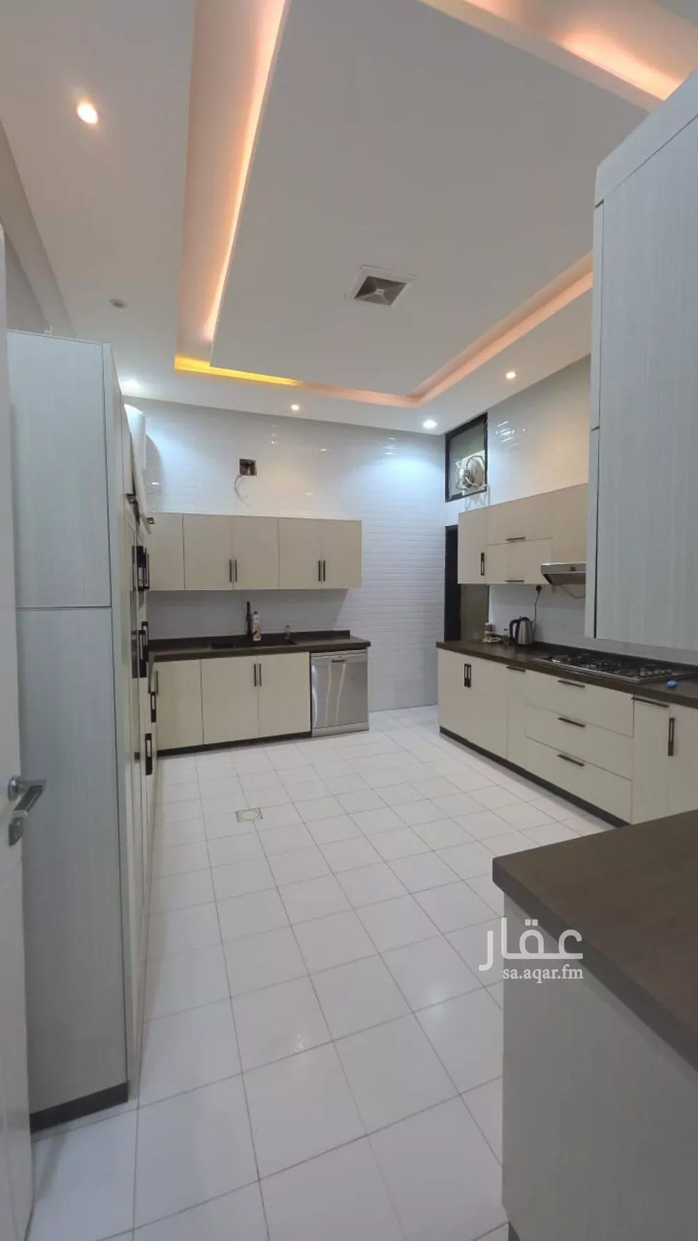 فيلا 6 غرف في الرمال 10