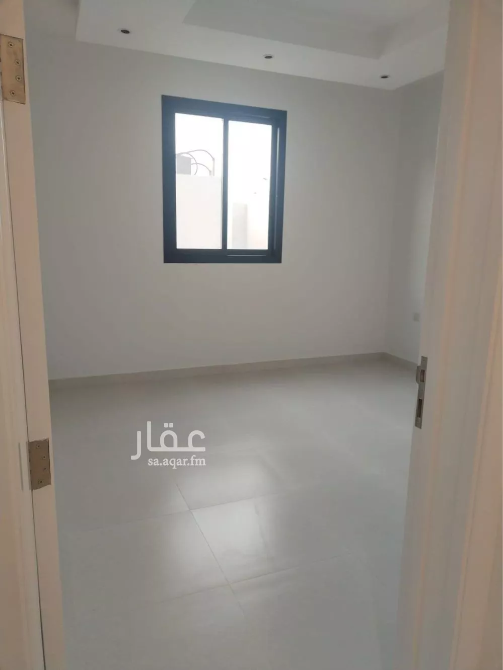 فيلا 7 غرف في العارض 12