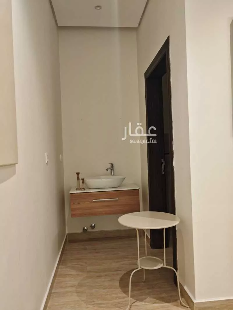 فيلا 5 غرف في النرجس 29