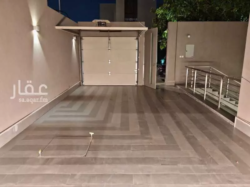 فيلا 5 غرف في النرجس 4