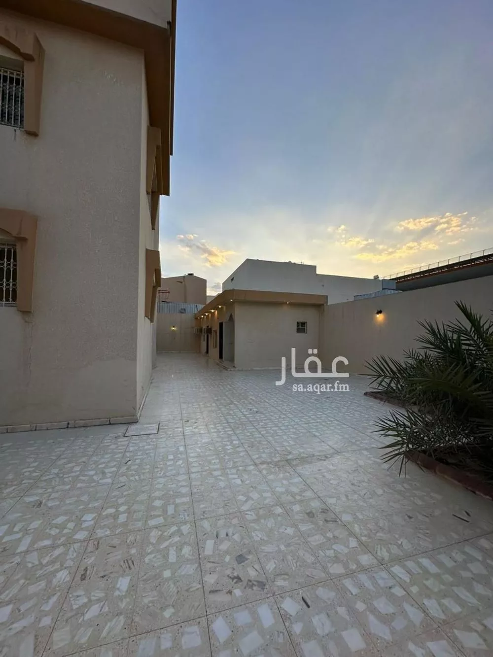 14 bedroom villa in Dhahrat Al Badiah 9
