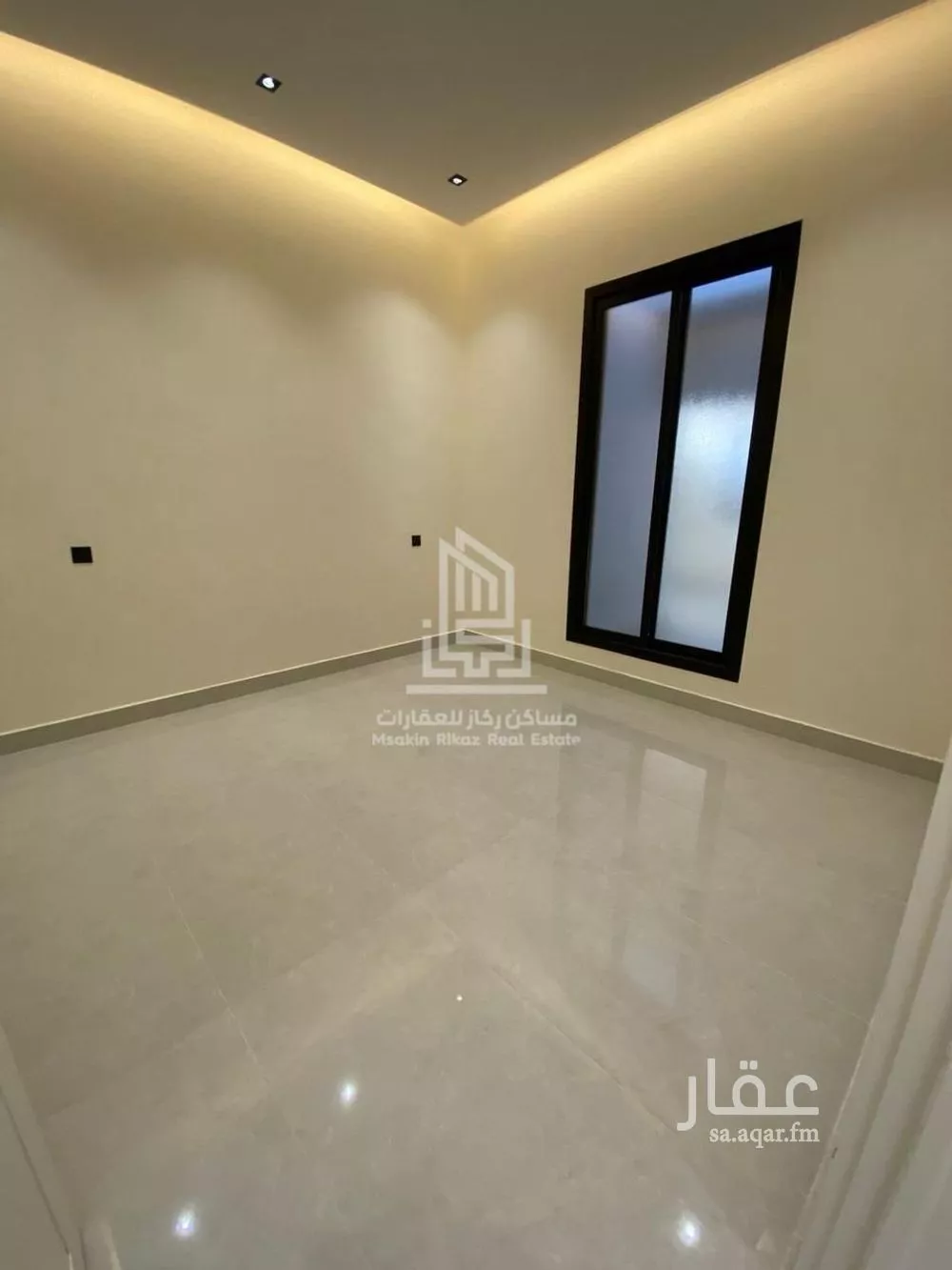 شقة 5 غرف في السعادة 12