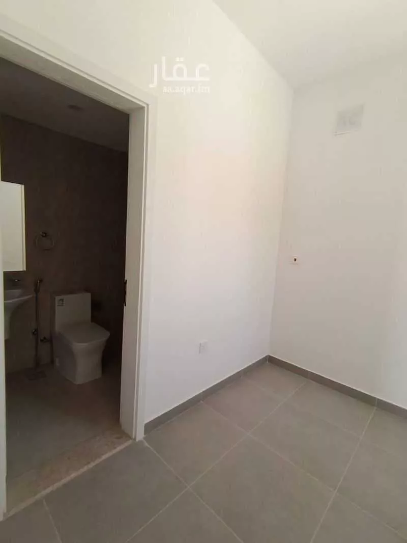 4 bedroom villa in Al Narjis, Riyadh 16