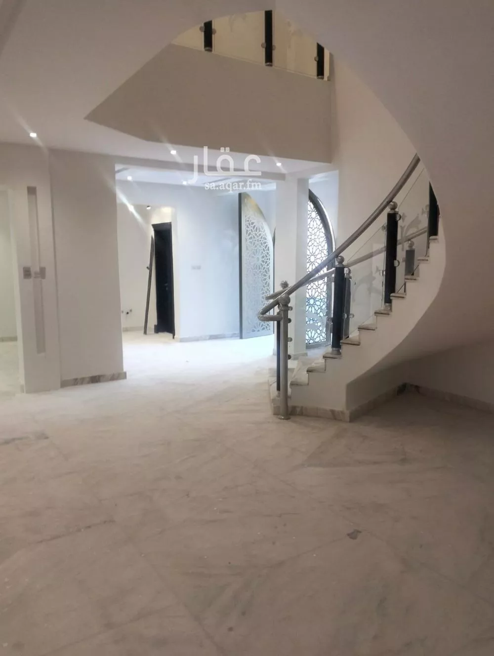 6 bedroom villa in Al Malqa 6