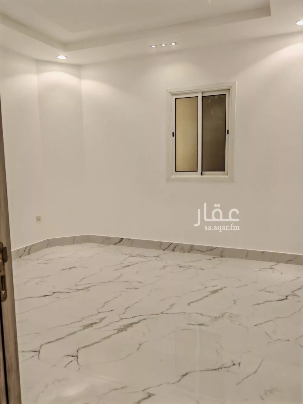 فيلا 7 غرف في العارض 16