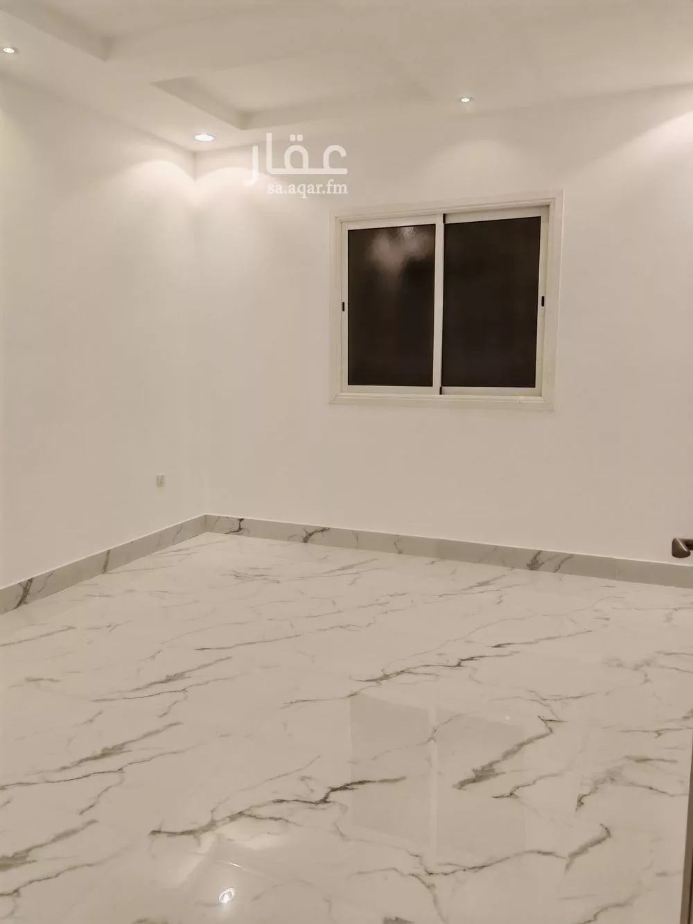 فيلا 7 غرف في العارض 20