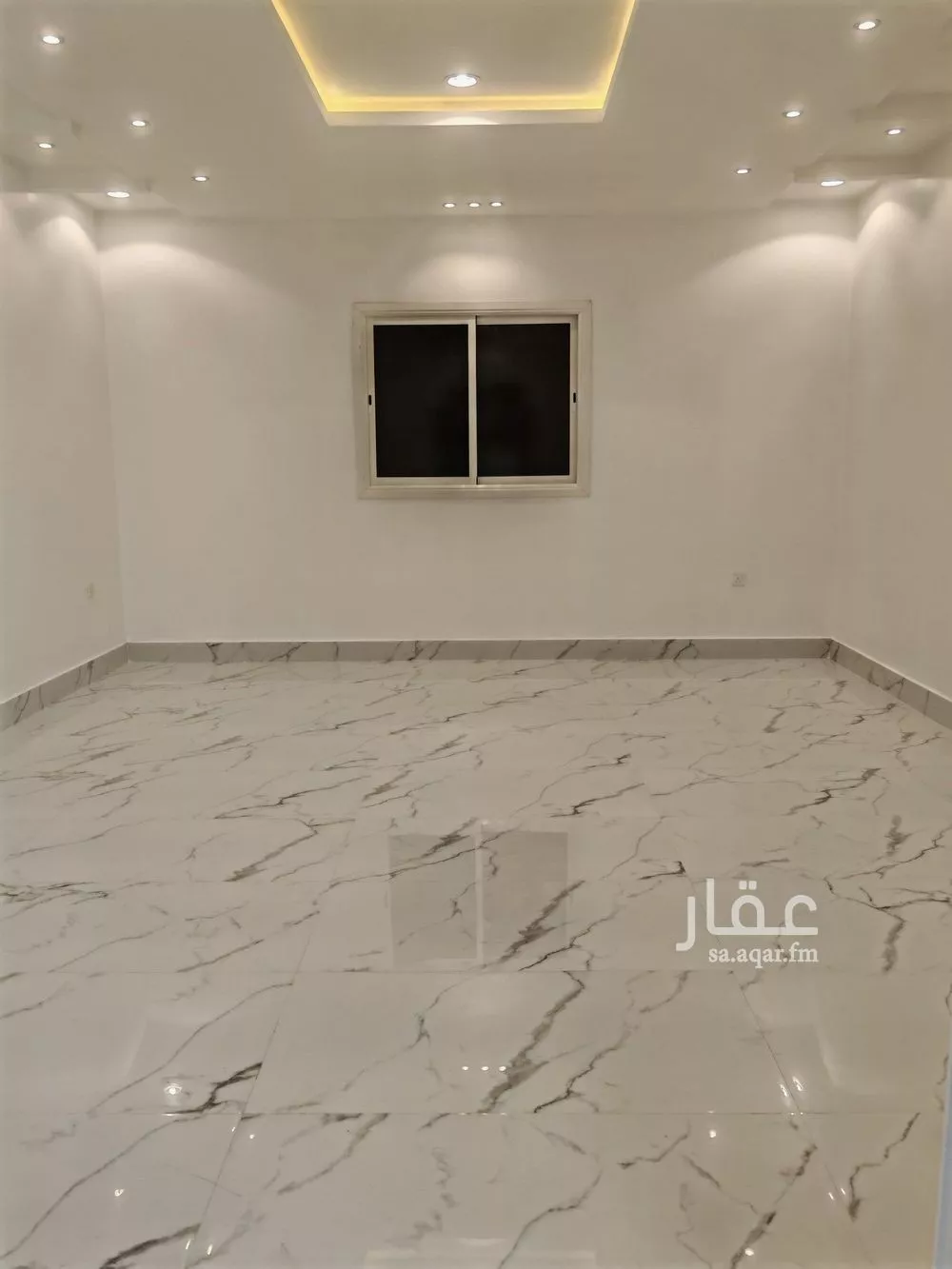فيلا 7 غرف في العارض 3