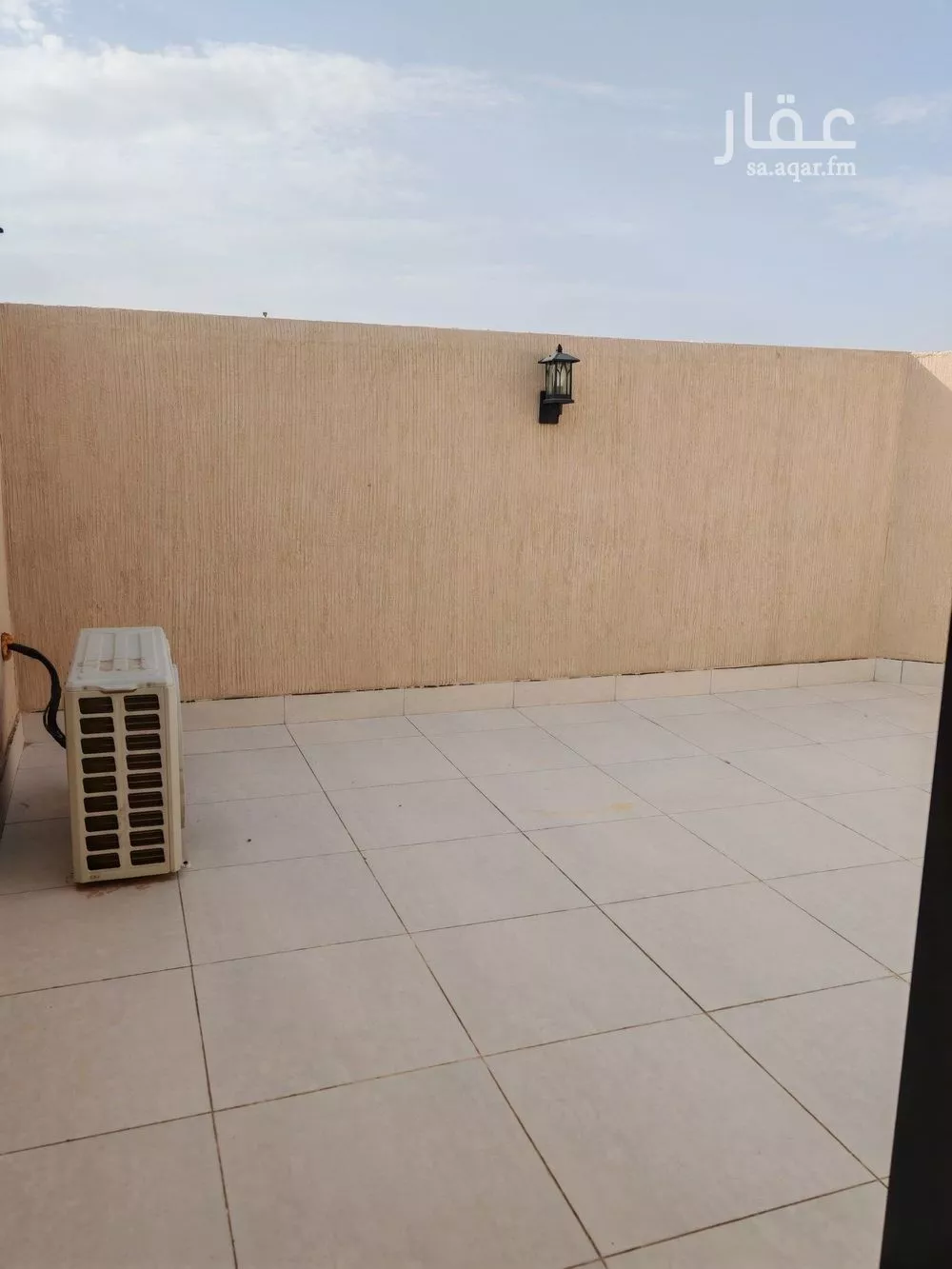 فيلا 7 غرف في العارض 10