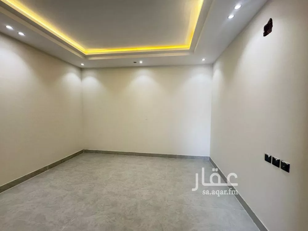فيلا 5 غرف في طيبة 16