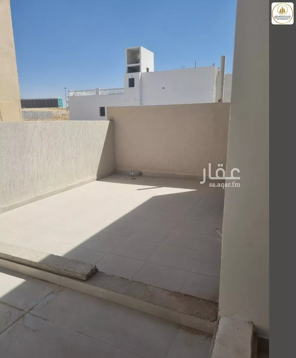 شقة 4 غرف في الشرق 11