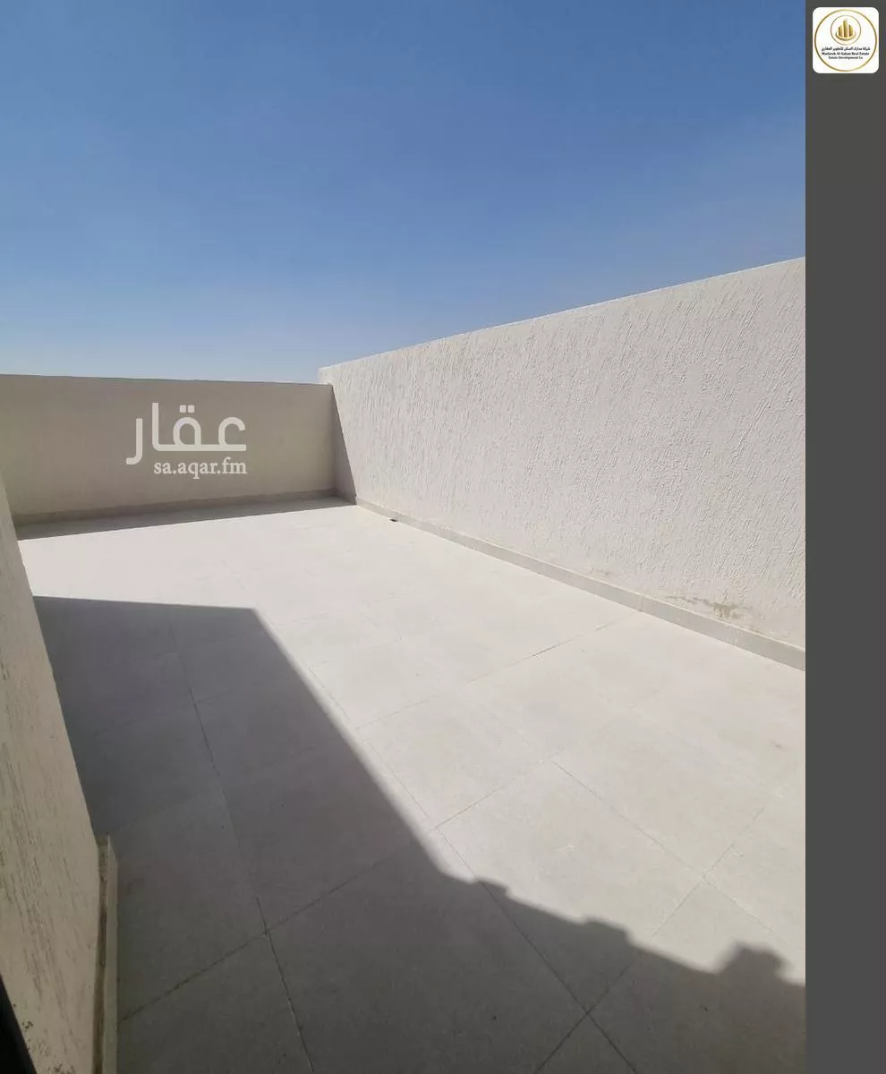 شقة 4 غرف في الشرق 8