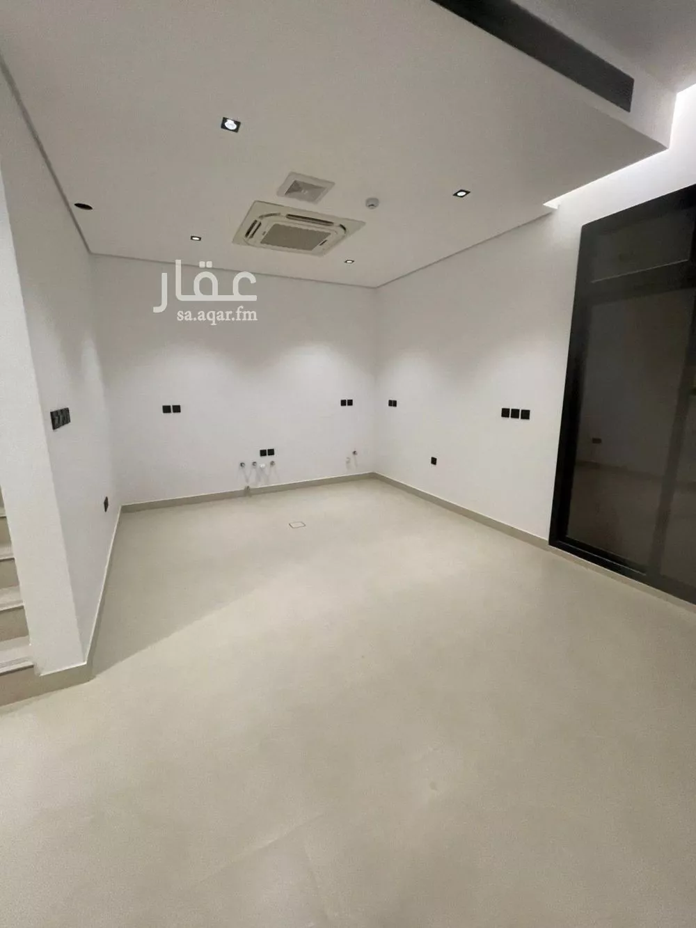 4 bedroom villa in Al Narjis 11
