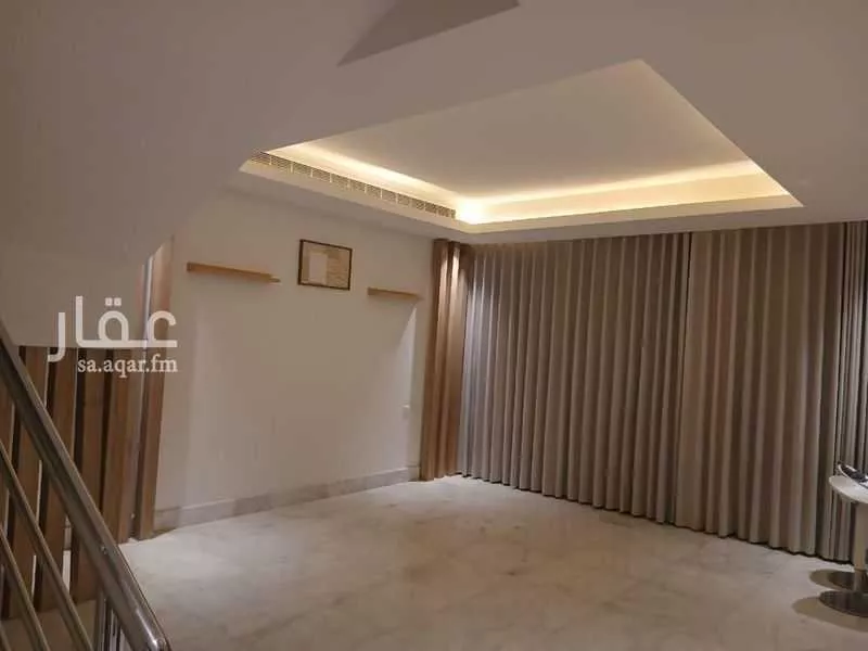 فيلا 3 غرف في العارض 7