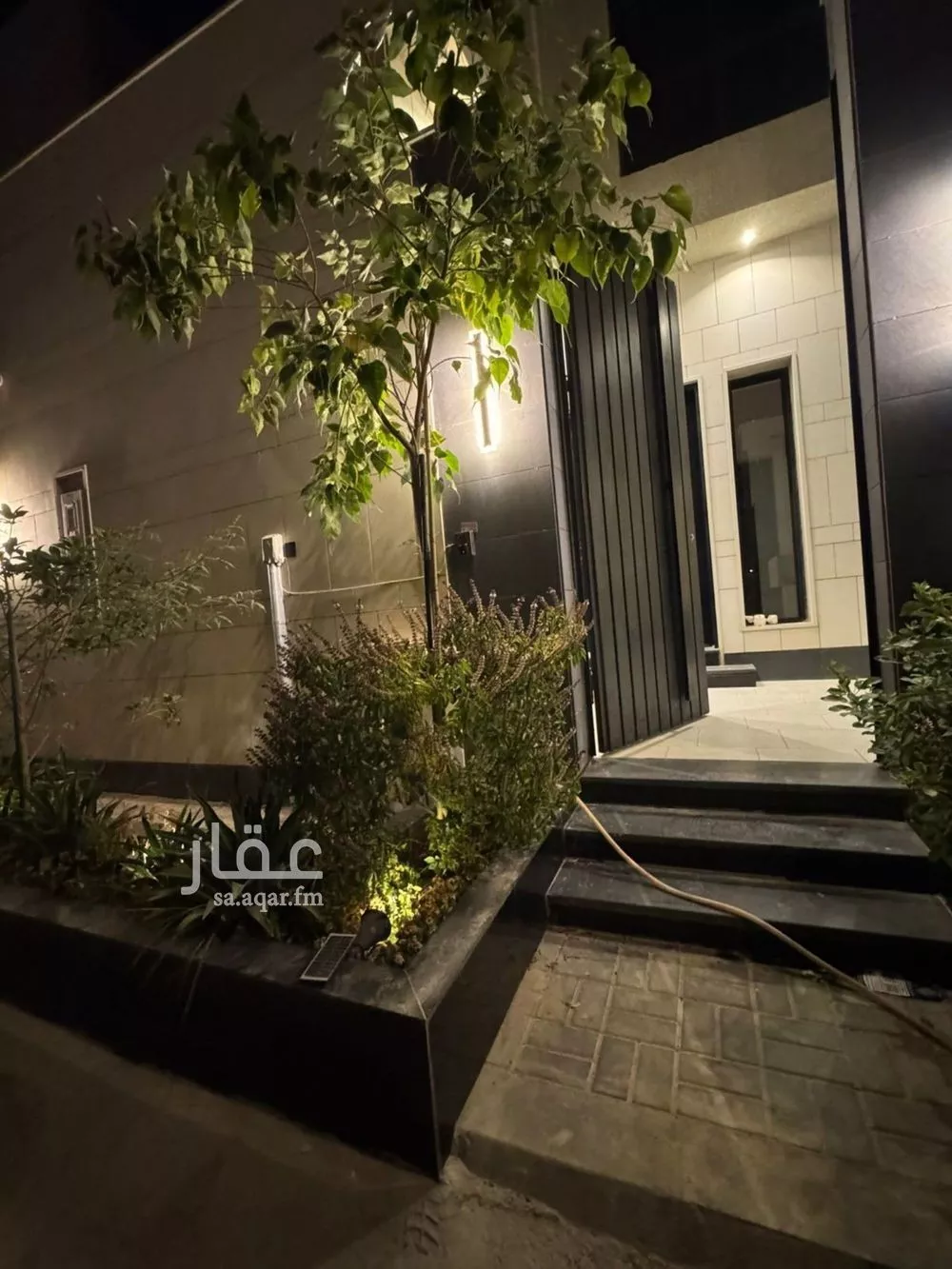 فيلا 7 غرف في النرجس 24