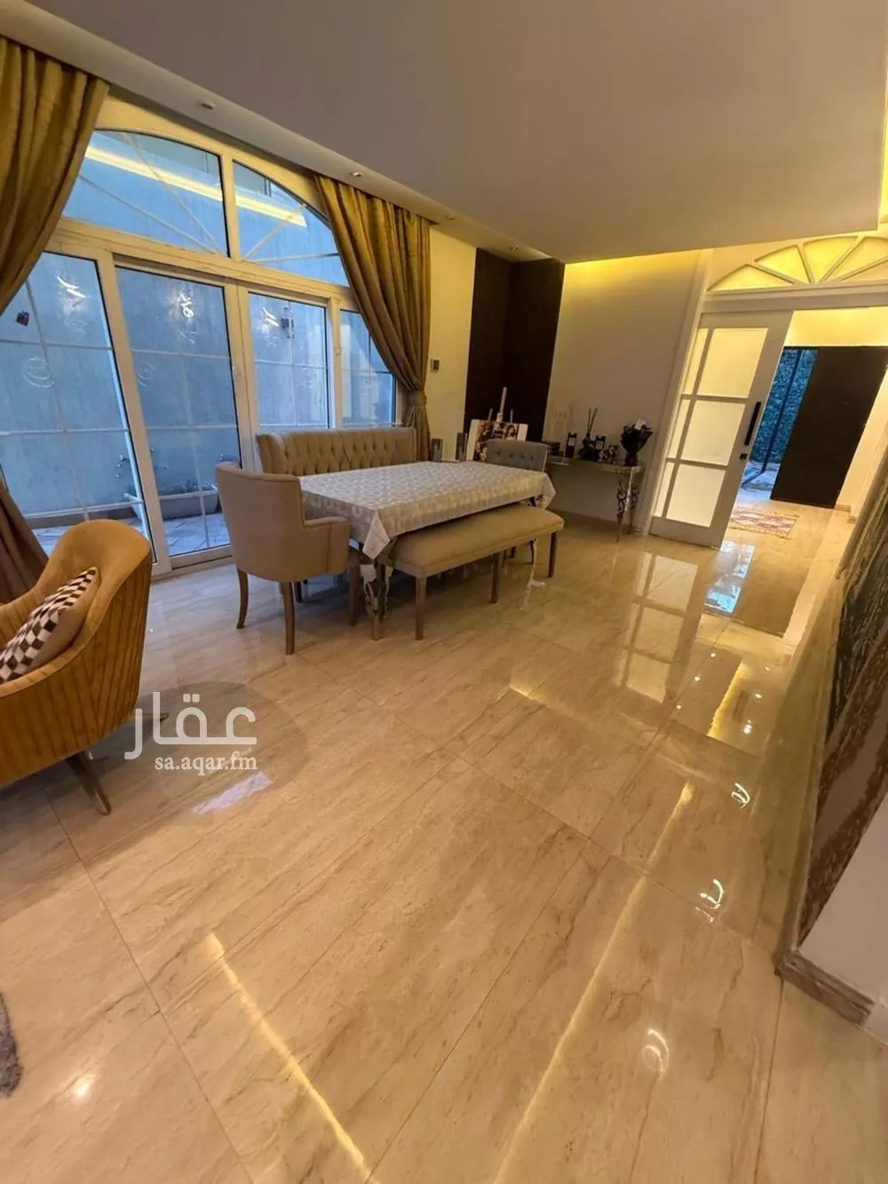 5 bedroom villa in Al Yasmin 9