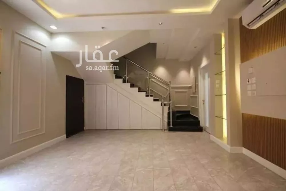 5 bedroom villa in Dhahrat Laban 11