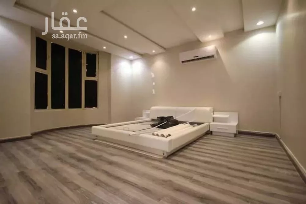 5 bedroom villa in Dhahrat Laban 4
