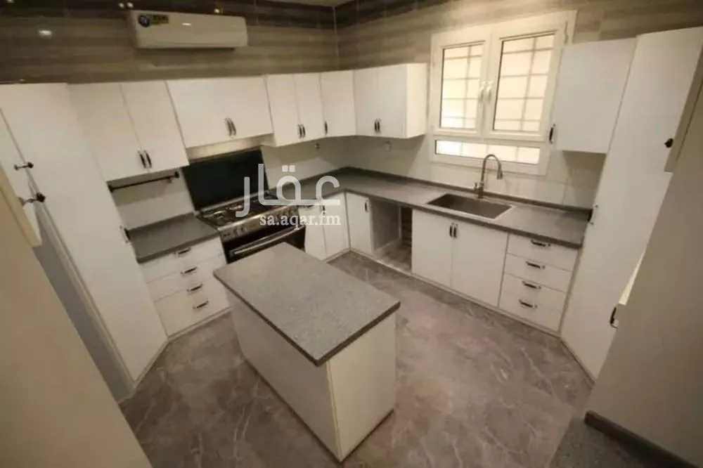 5 bedroom villa in Dhahrat Laban 10