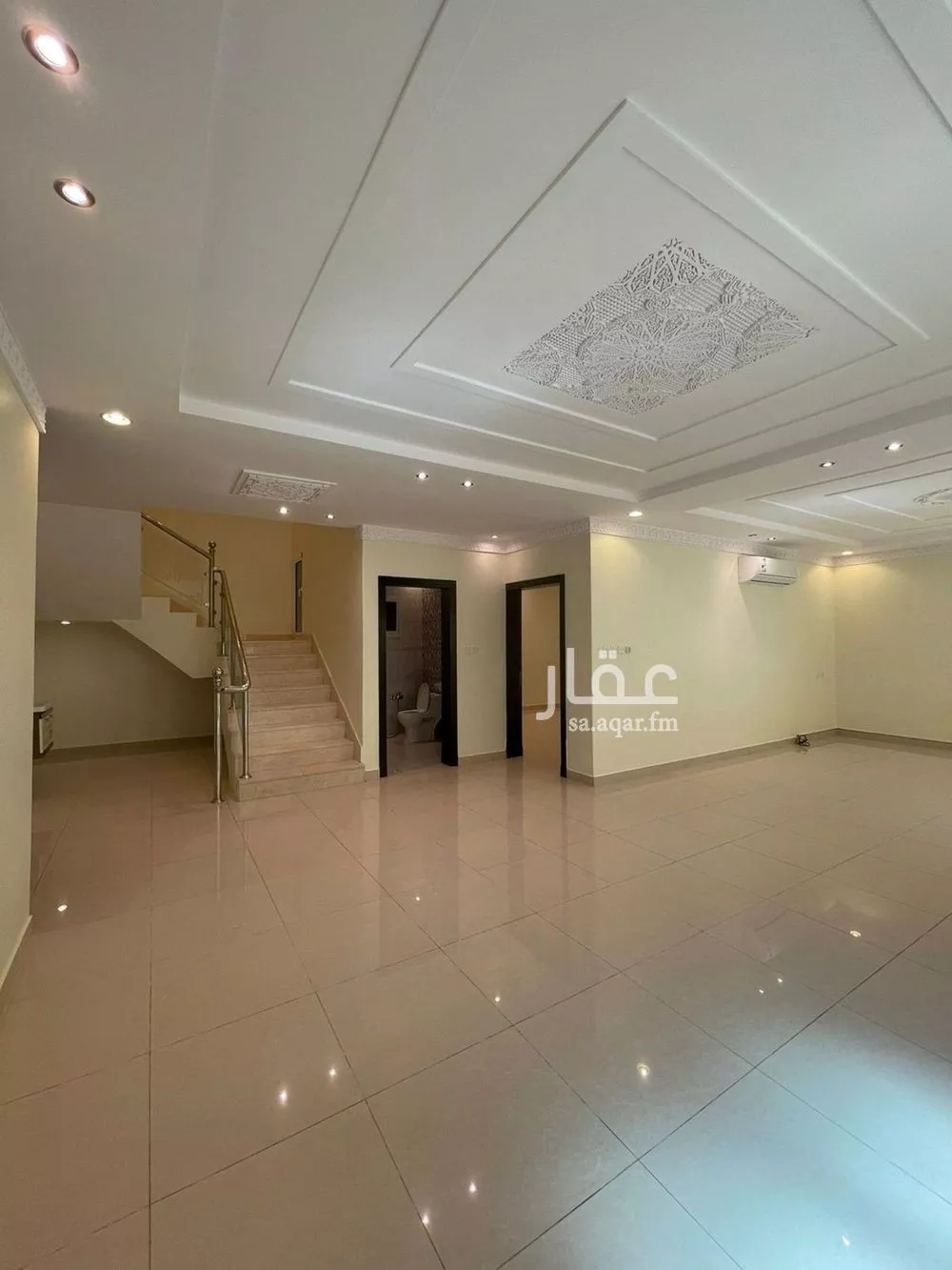5 bedroom villa in Al Wadi 4