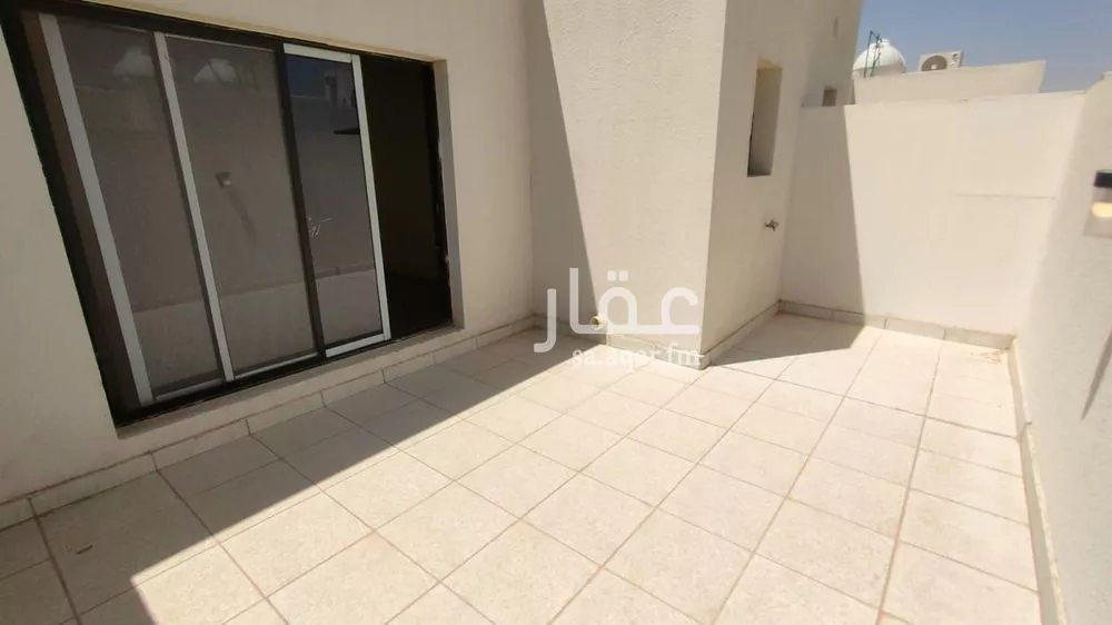4 bedroom villa in Al Aridh 11