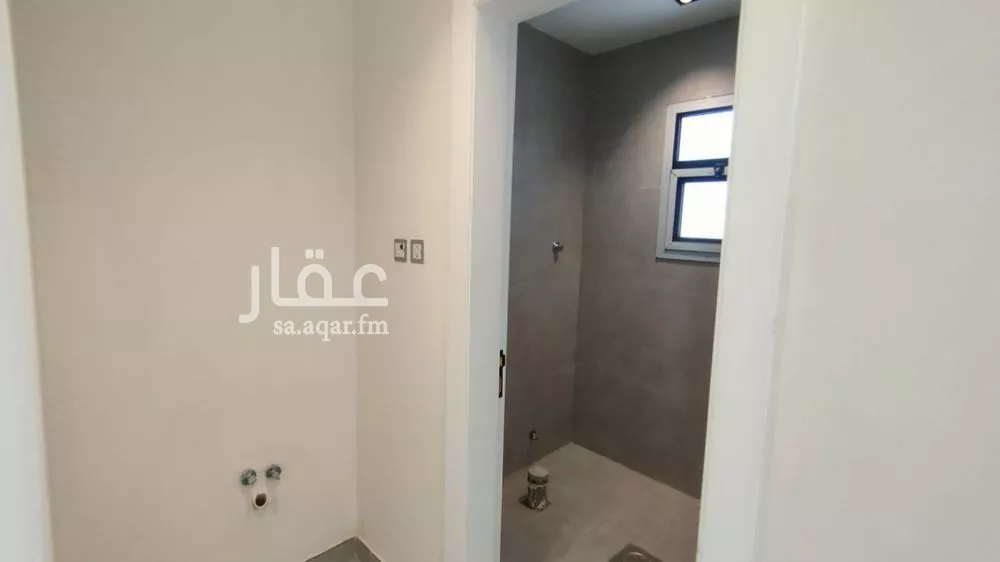 4 bedroom villa in Al Aridh 13