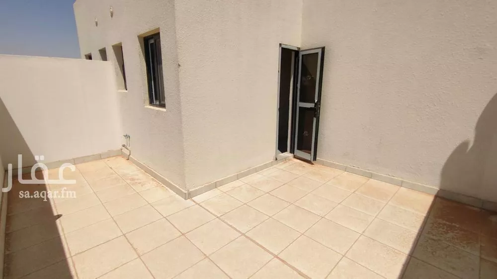 4 bedroom villa in Al Aridh 16