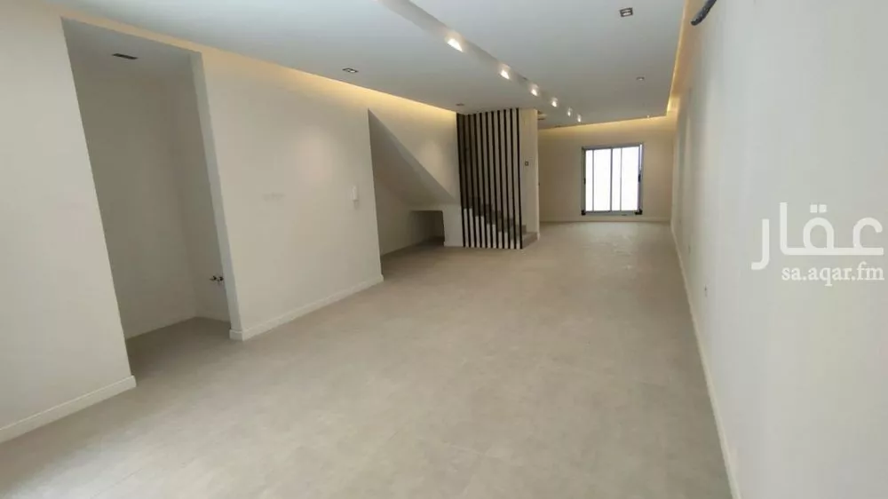 4 bedroom villa in Al Aridh 8