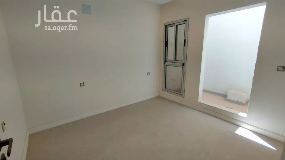 4 bedroom villa in Al Aridh 9