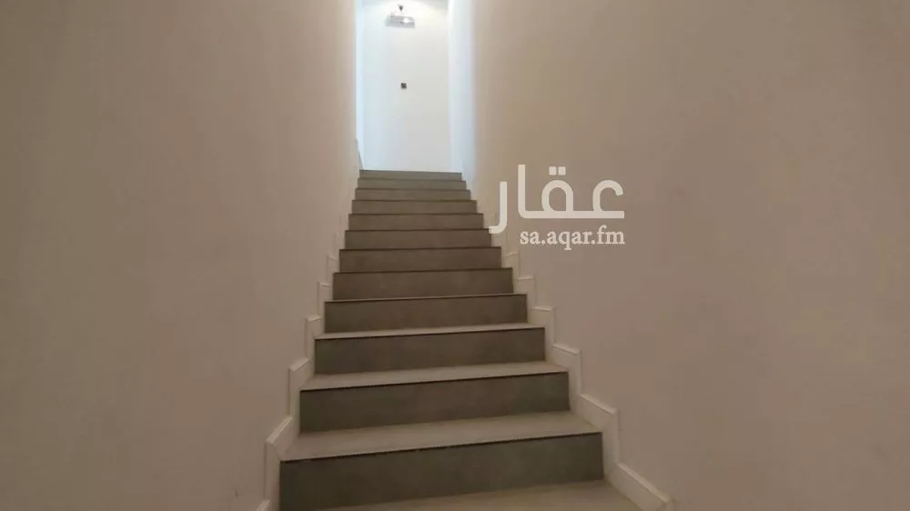 4 bedroom villa in Al Aridh 10