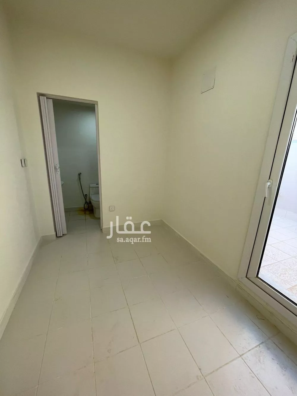 فيلا 4 غرف في العارض 13