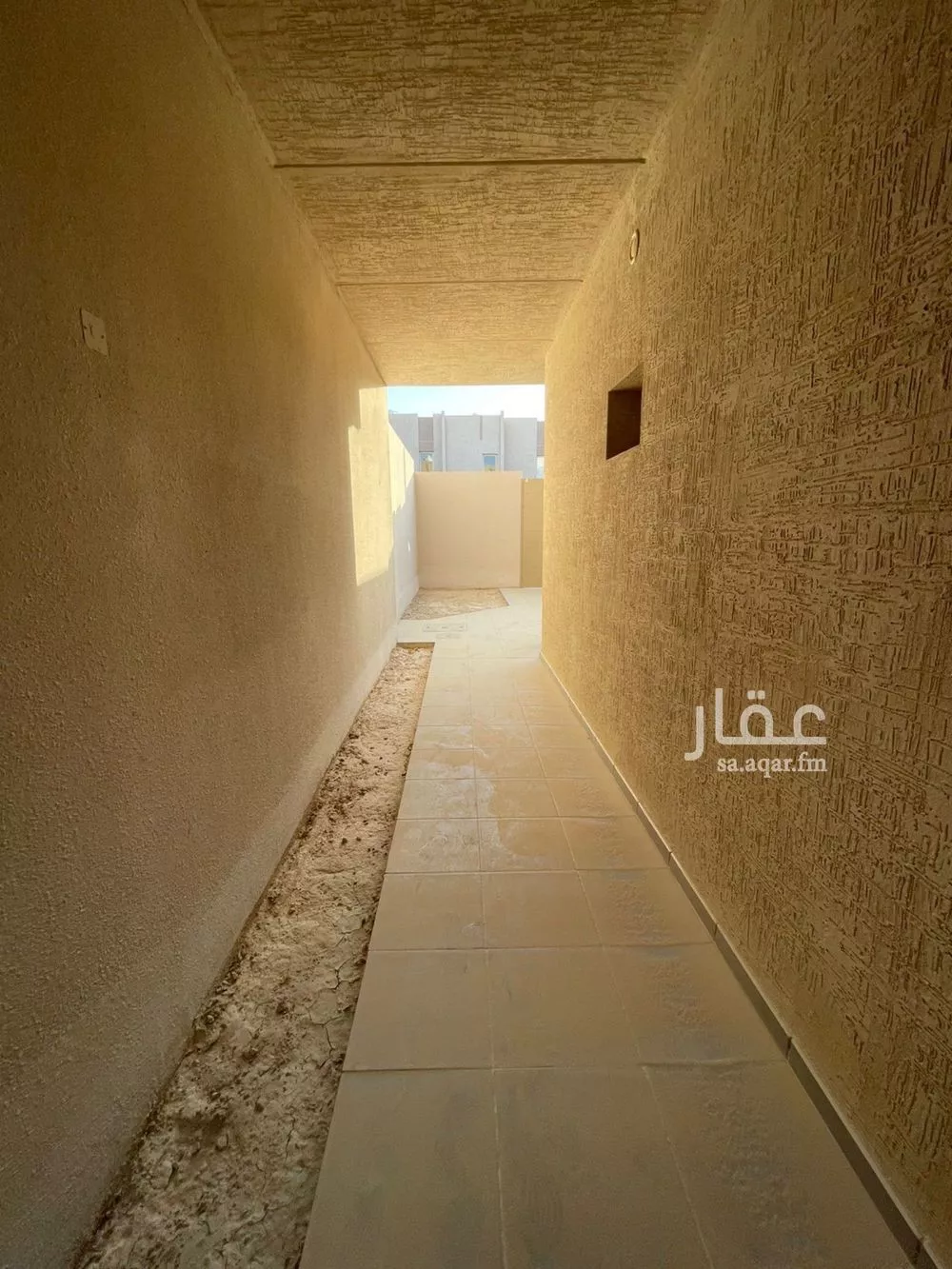فيلا 4 غرف في العارض 6