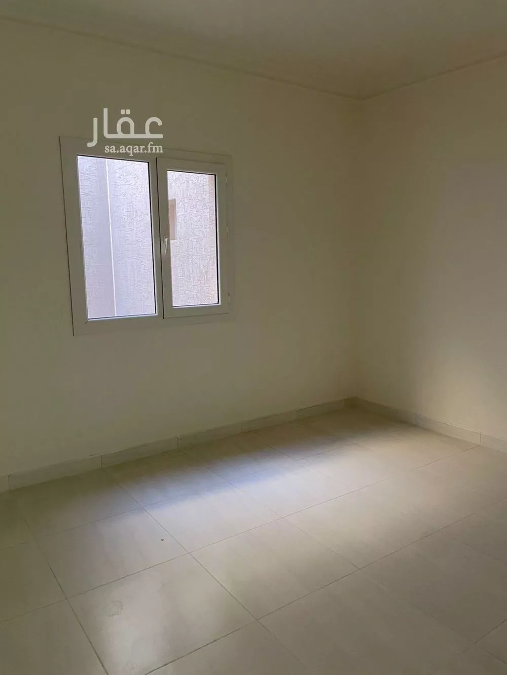 فيلا 4 غرف في العارض 9