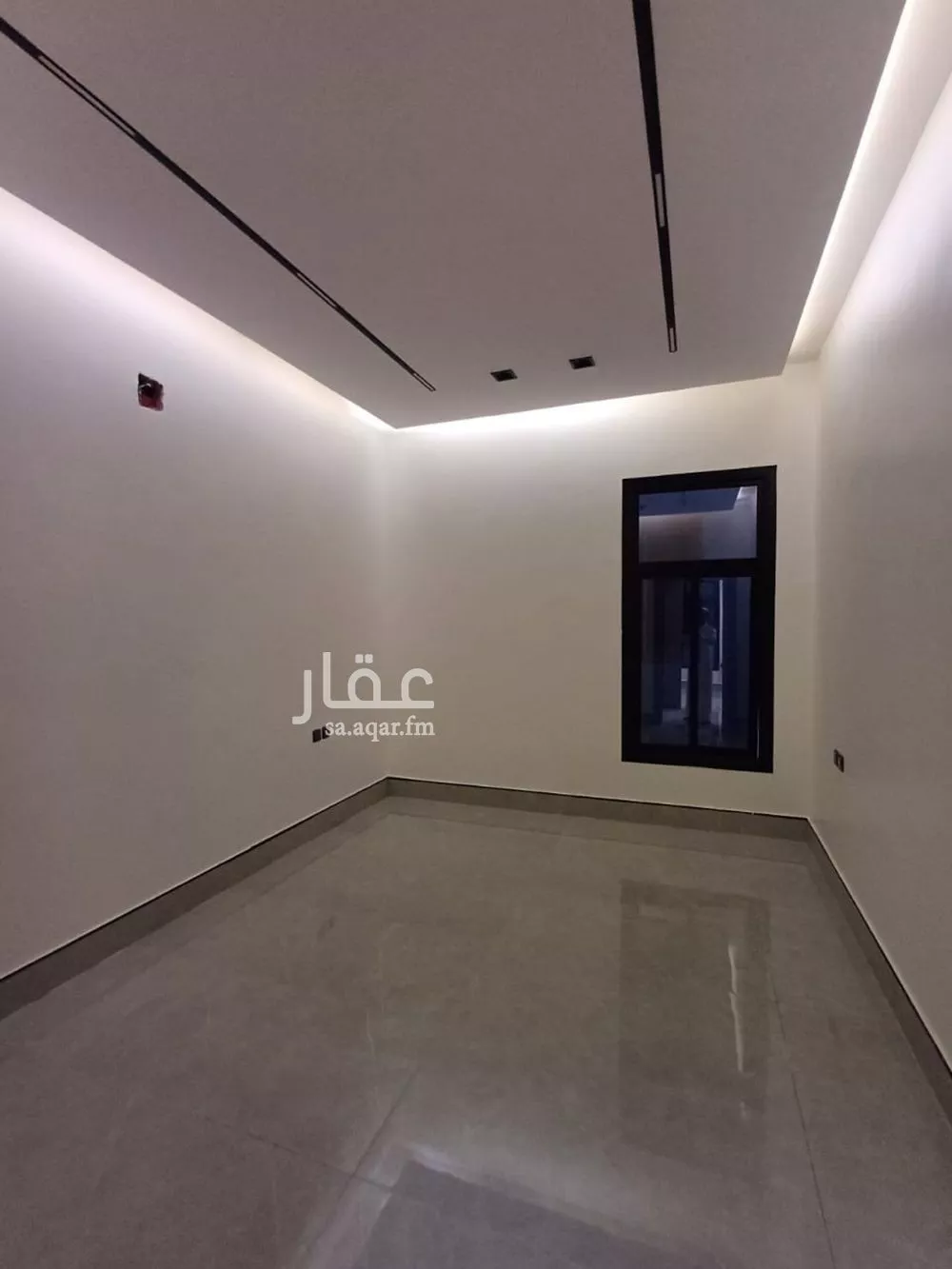 شقة 3 غرف في الرمال 4