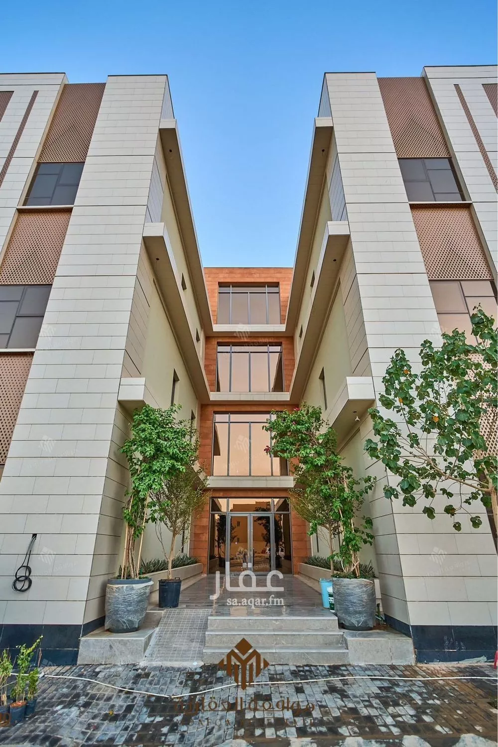 3 bedroom apartment in Al Mahdiyyah 4