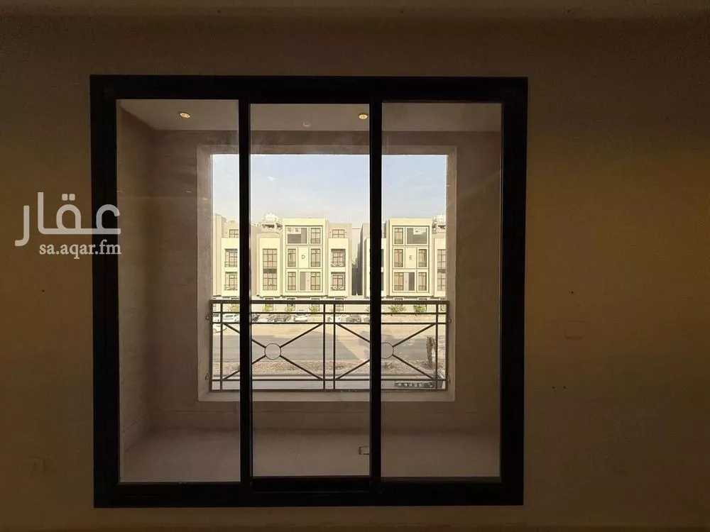 3 bedroom apartment in Al Yasmin 7