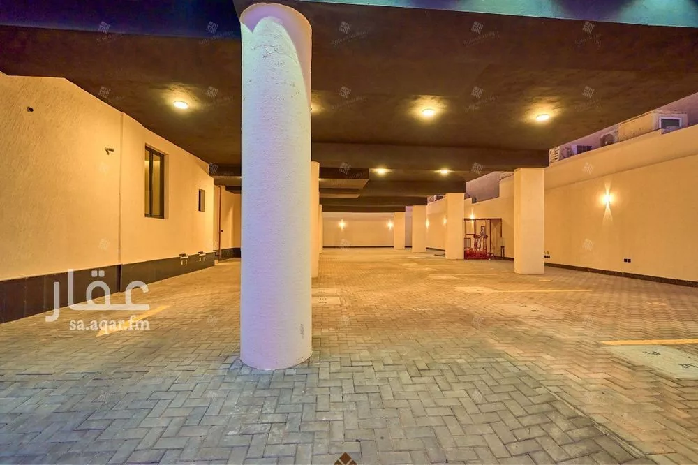 4 bedroom apartment in Al Mahdiyyah 6