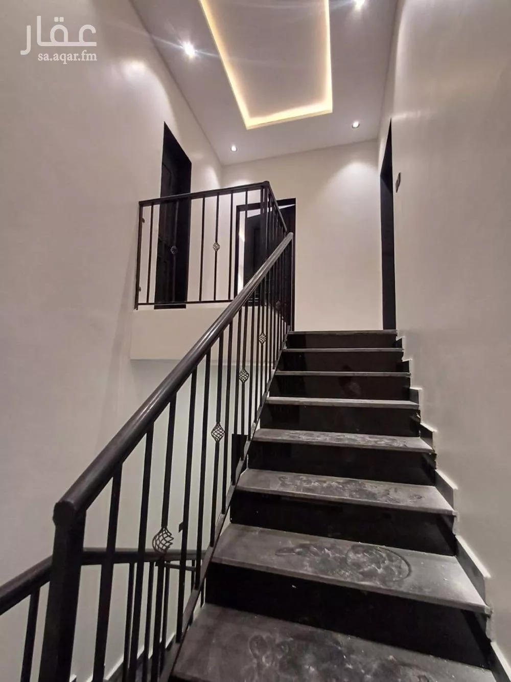 4 bedroom apartment in Al Rimal 4