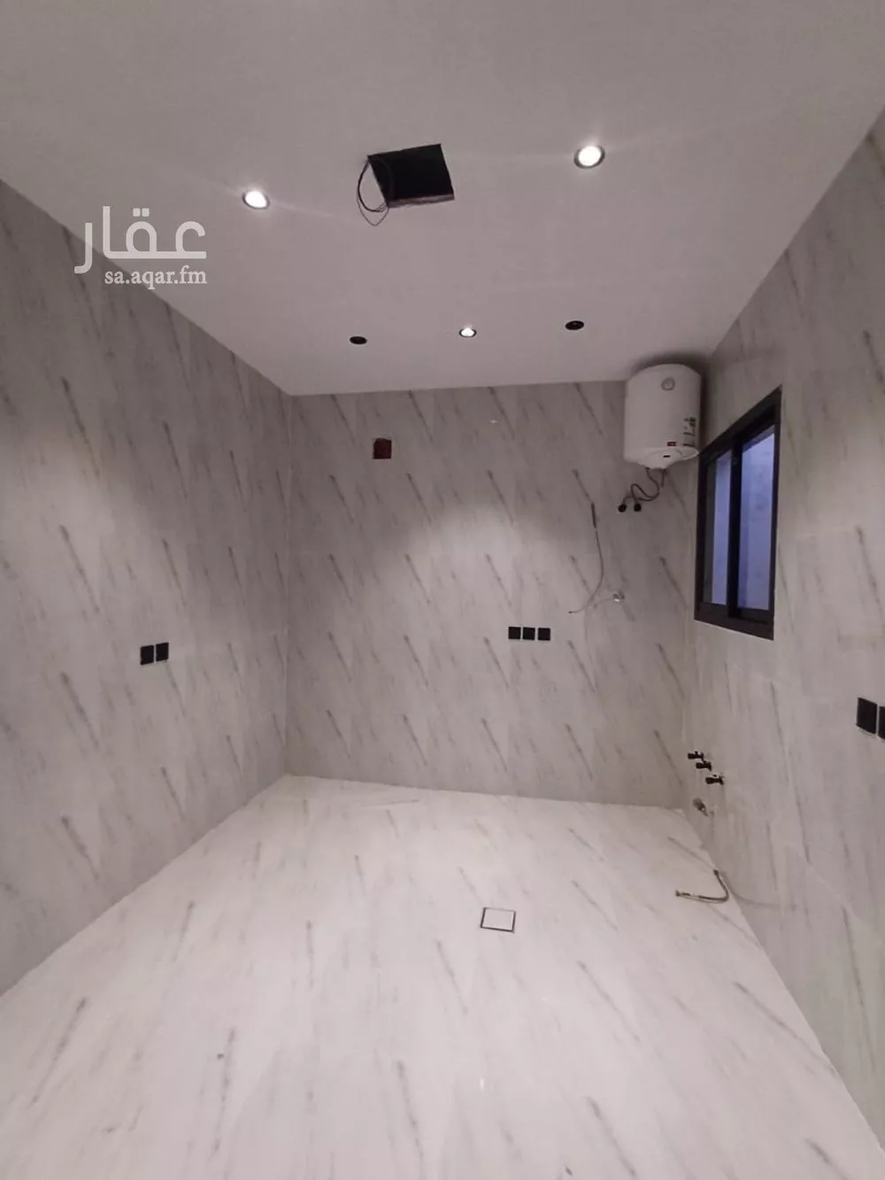 4 bedroom apartment in Al Rimal 8