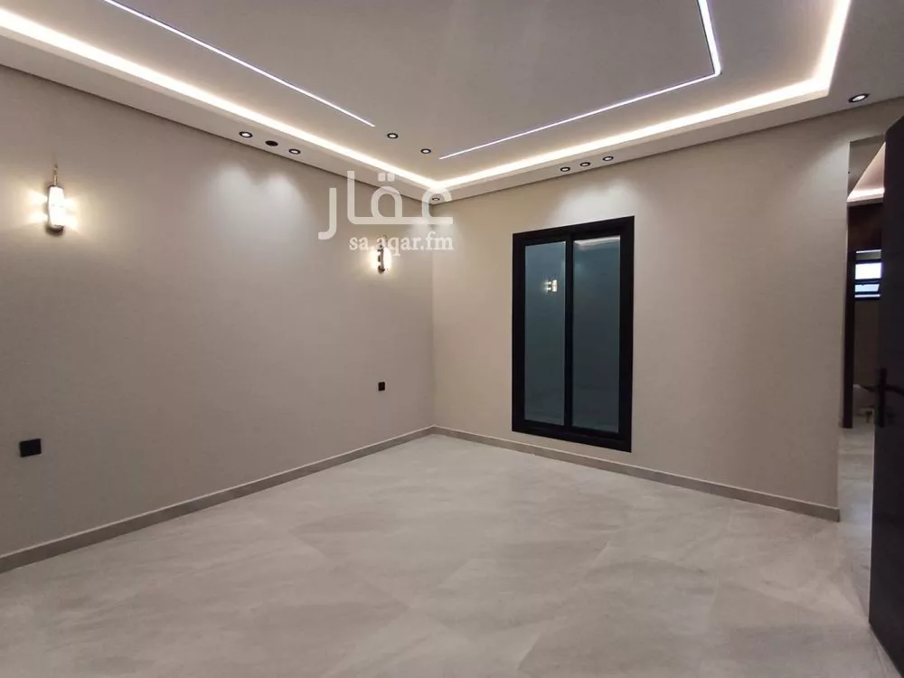 3 bedroom apartment in Al Maizilah 4
