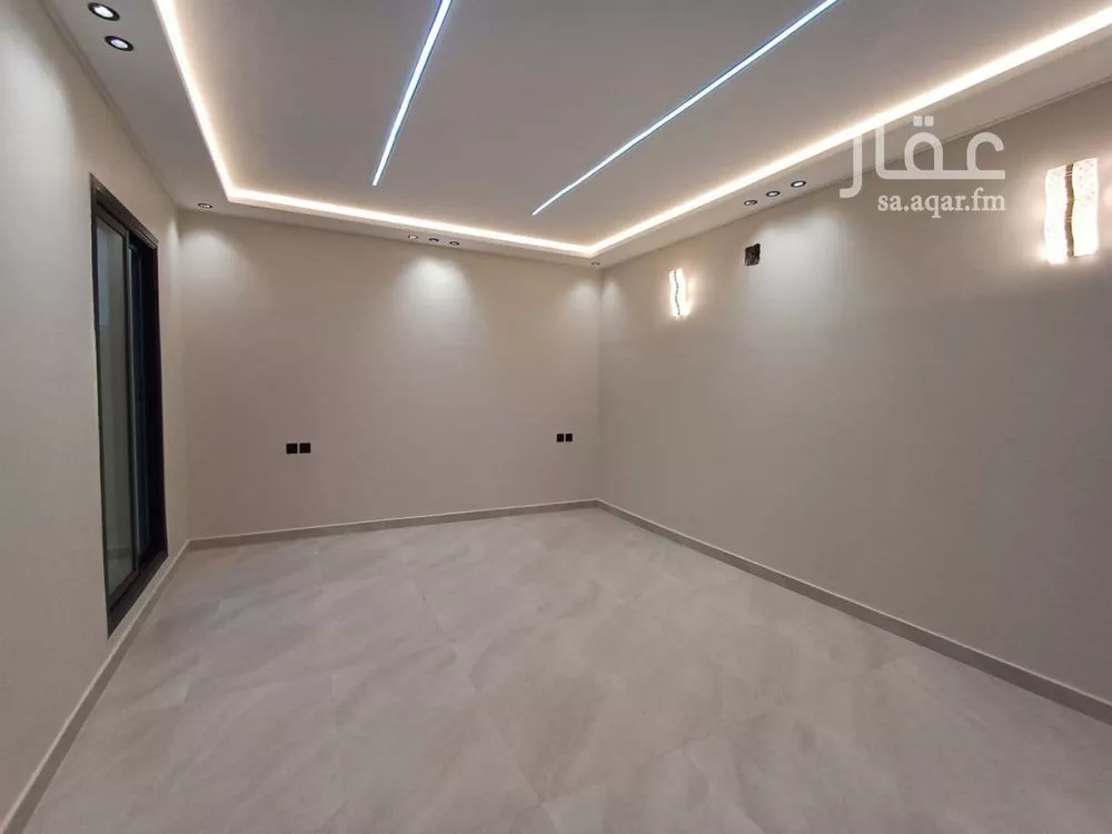 3 bedroom apartment in Al Maizilah 6