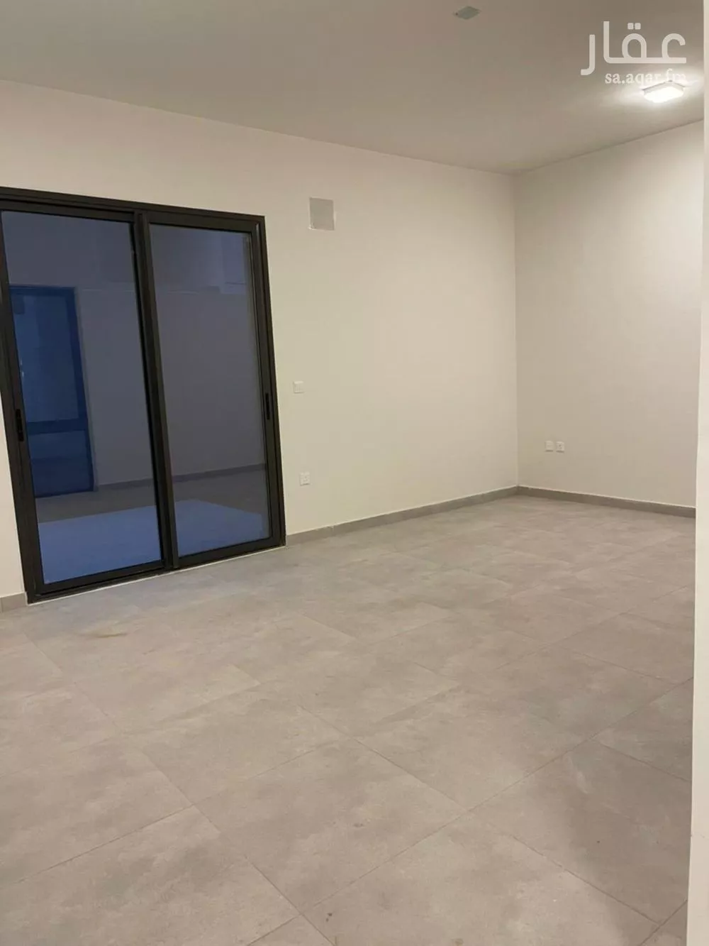 فيلا 6 غرف في النرجس 8