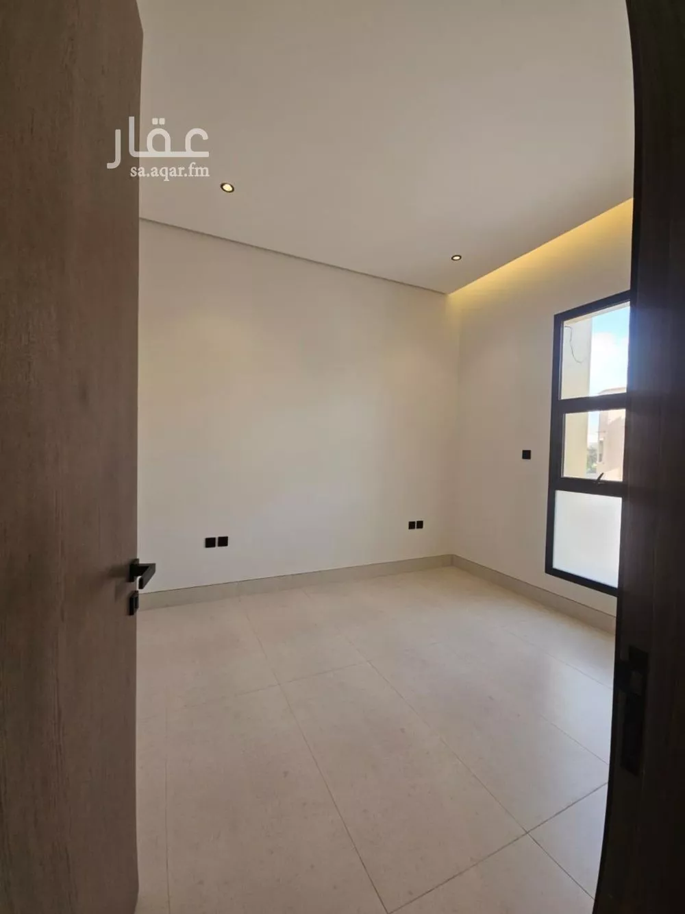 فيلا 5 غرف في النرجس 9