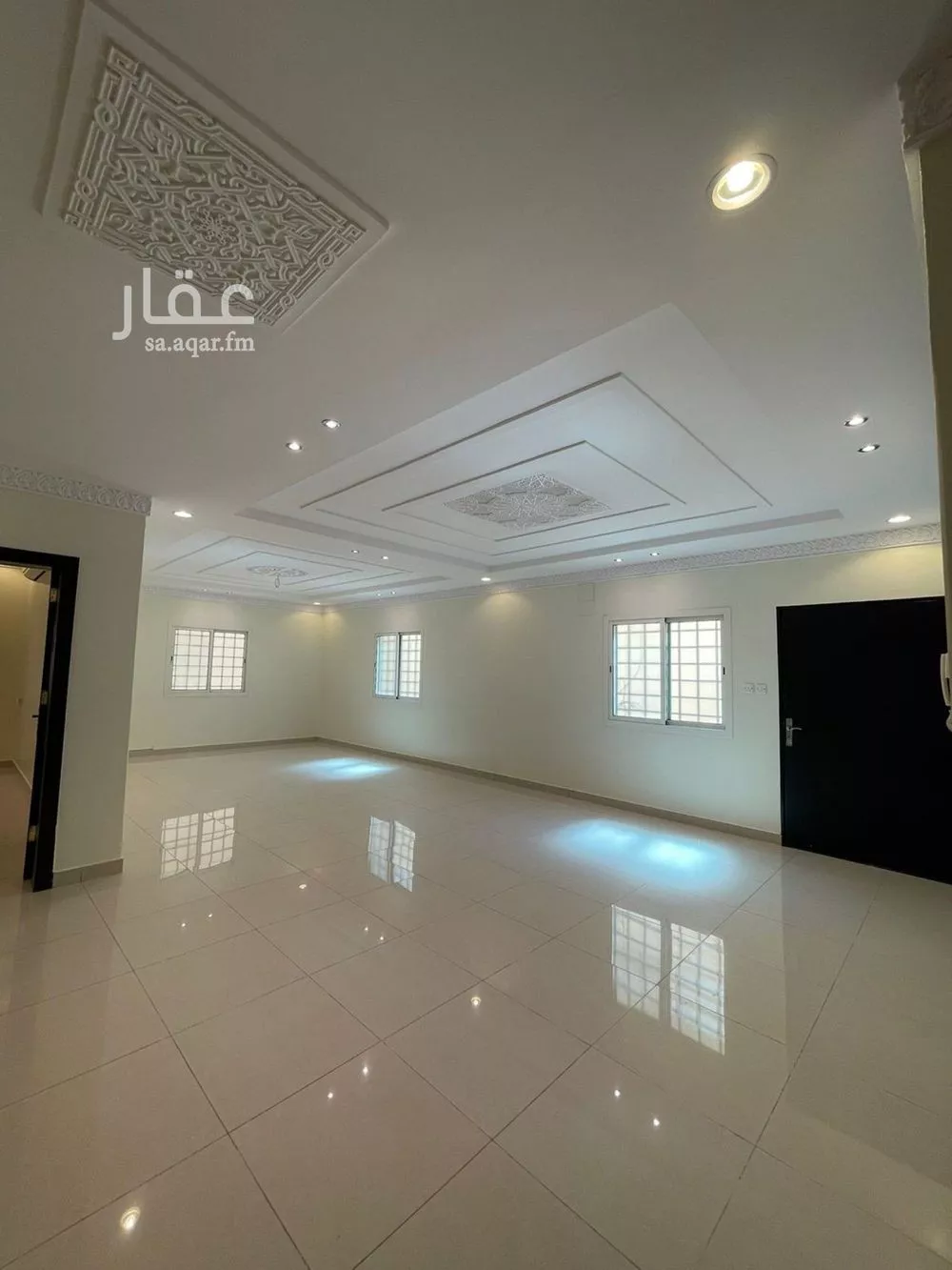 فيلا 5 غرف في الوادي 14