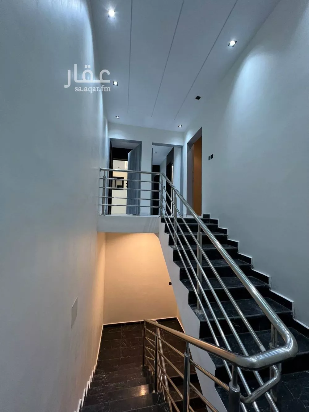 شقة 5 غرف في طويق 9