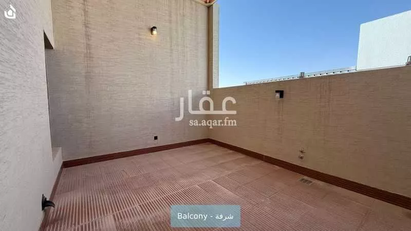فيلا 3 غرف في الملقا 15