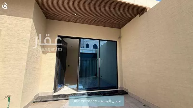فيلا 3 غرف في الملقا 3