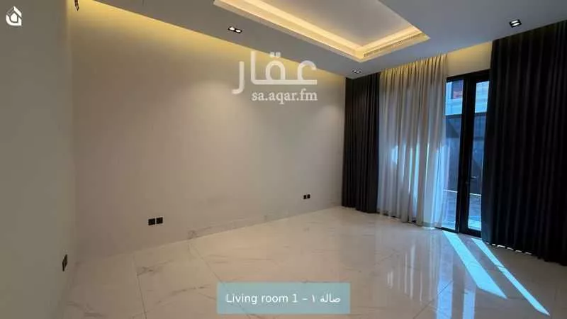 فيلا 3 غرف في الملقا 4