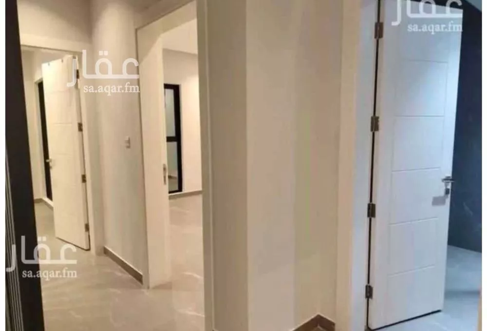 فيلا 5 غرف في العارض 2