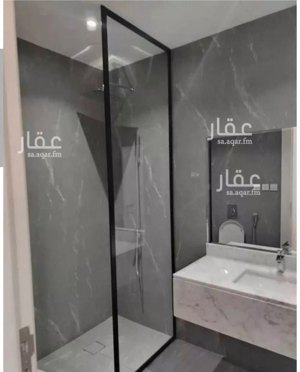 فيلا 5 غرف في العارض 4