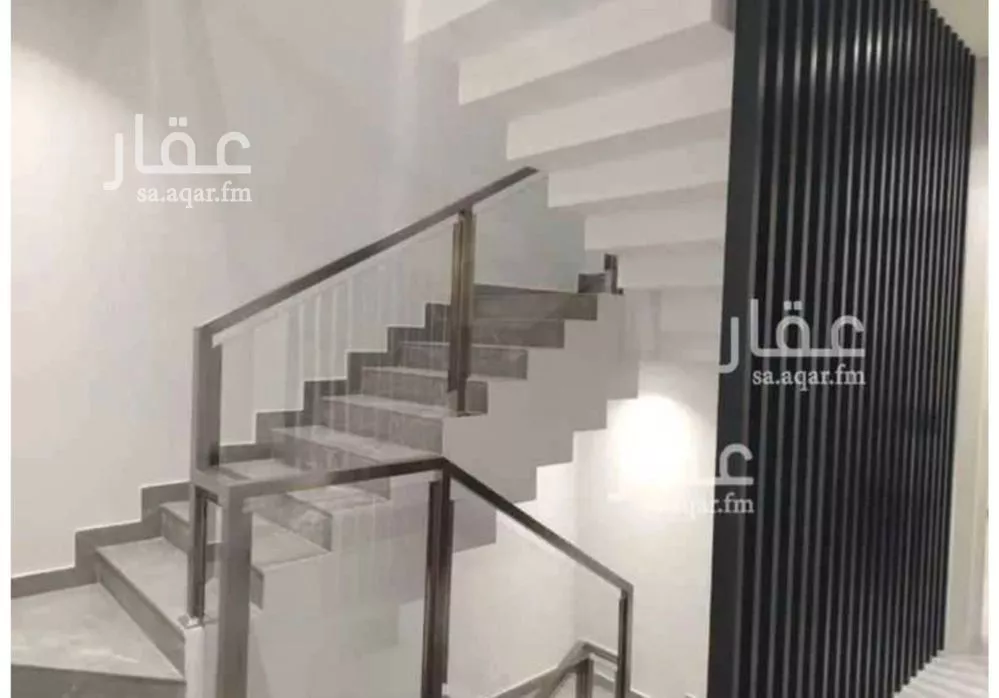فيلا 5 غرف في العارض 5